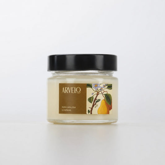 Vela Aromática de Pera Inglesa e Fresias