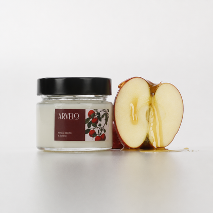 Vela Aromática de Maça, Cedro e Âmbar