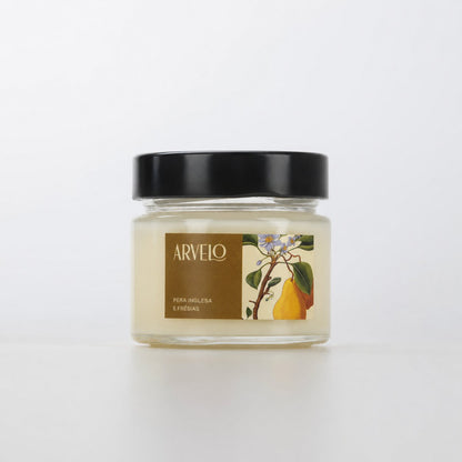 Vela Aromática de Pera Inglesa e Fresias